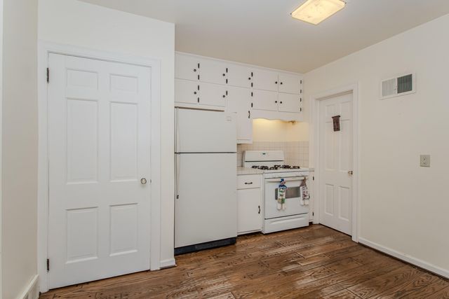 675 Mooreville Road, York Twp, MI 48160