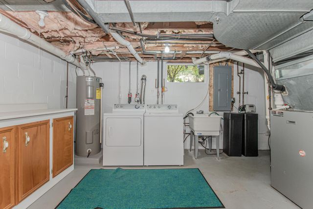 675 Mooreville Road, York Twp, MI 48160