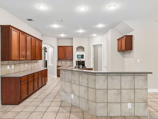 7730 Moss Brook, San Antonio, TX 78255