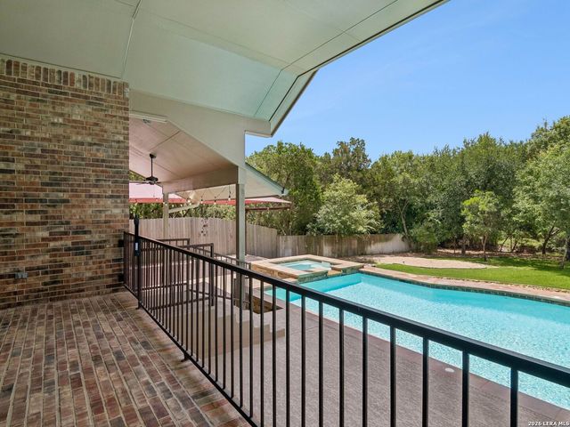 7730 Moss Brook, San Antonio, TX 78255