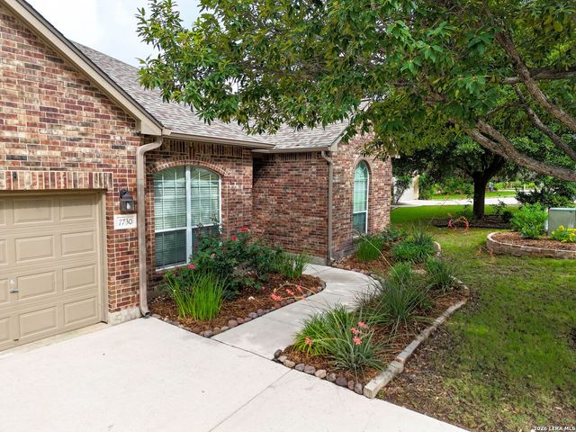 7730 Moss Brook, San Antonio, TX 78255