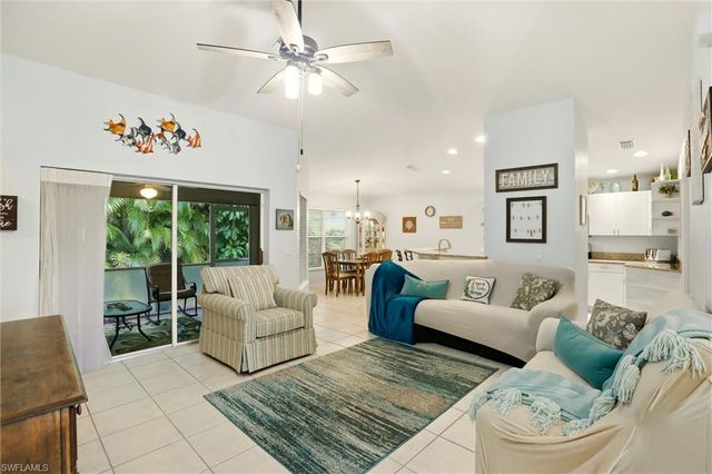 218 Marseille DR, Naples, FL 34112