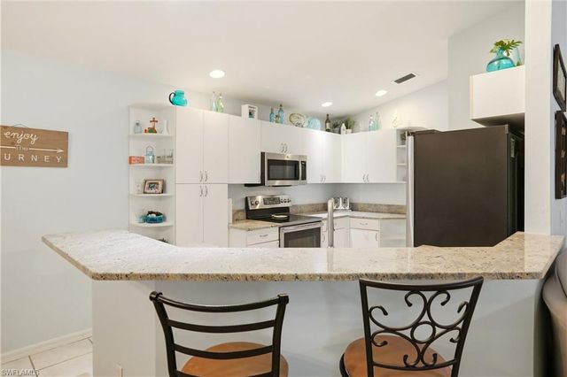 218 Marseille DR, Naples, FL 34112