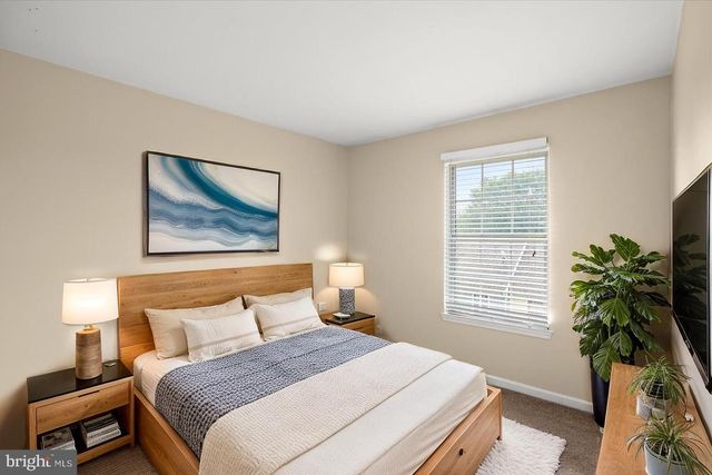 16 TALL OAKS CT, Stafford, VA 22556