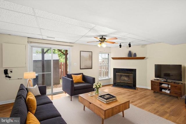 16 TALL OAKS CT, Stafford, VA 22556
