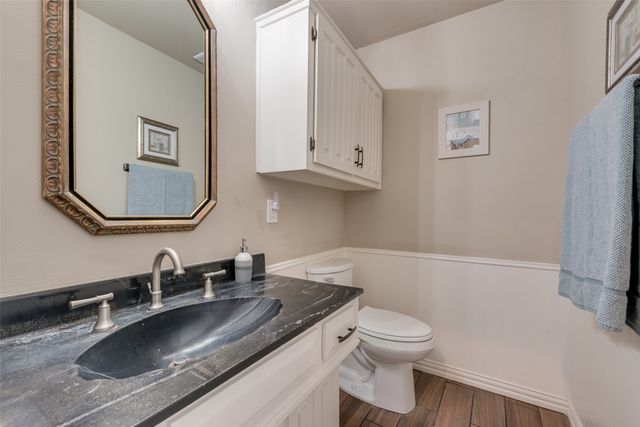 1819 W Belt Line Road, Cedar Hill, TX 75104