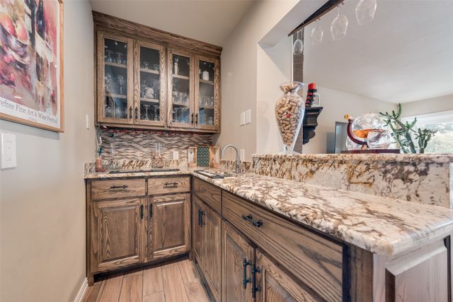 1819 W Belt Line Road, Cedar Hill, TX 75104
