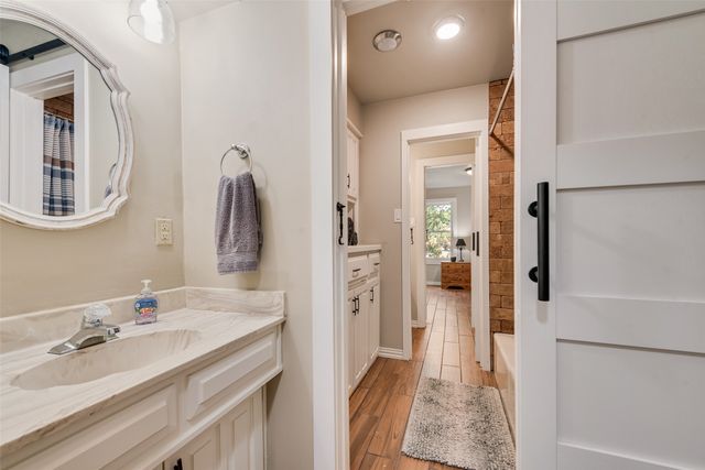 1819 W Belt Line Road, Cedar Hill, TX 75104