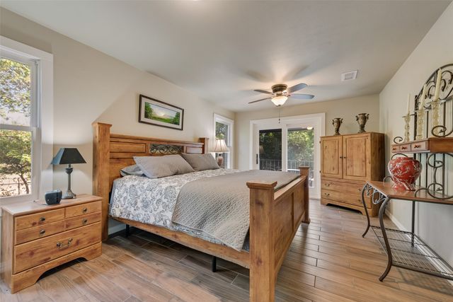 1819 W Belt Line Road, Cedar Hill, TX 75104