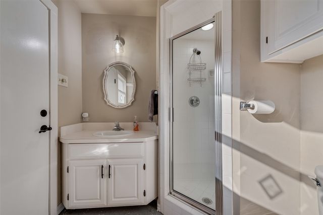 1819 W Belt Line Road, Cedar Hill, TX 75104