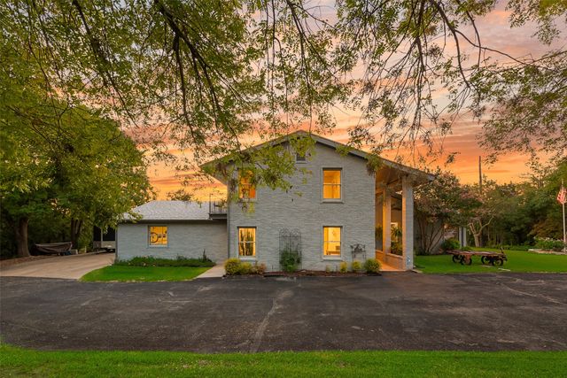 1819 W Belt Line Road, Cedar Hill, TX 75104