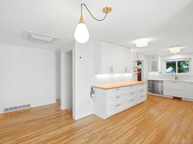 6022 Nelson St, Arvada, CO 80004