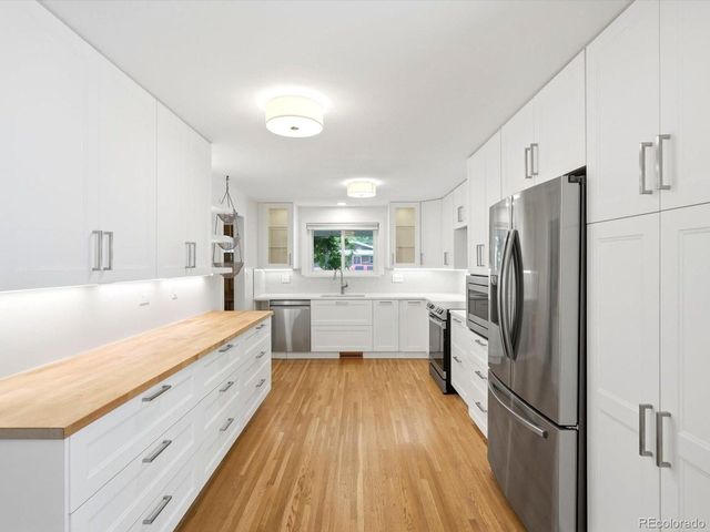 6022 Nelson St, Arvada, CO 80004