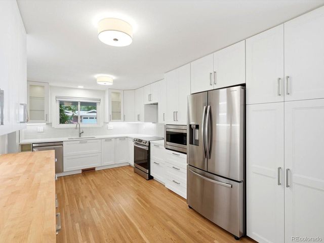 6022 Nelson St, Arvada, CO 80004
