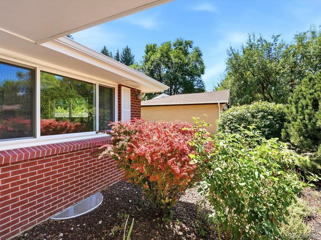 6022 Nelson St, Arvada, CO 80004