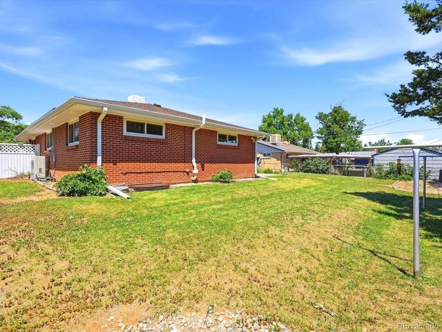 6022 Nelson St, Arvada, CO 80004