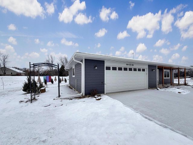 90 Mcdermott COURT, Random Lake, WI 53075