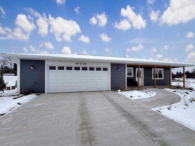 90 Mcdermott COURT, Random Lake, WI 53075