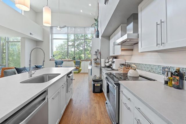 1600 Barton Springs RD 5406, Austin, TX 78704