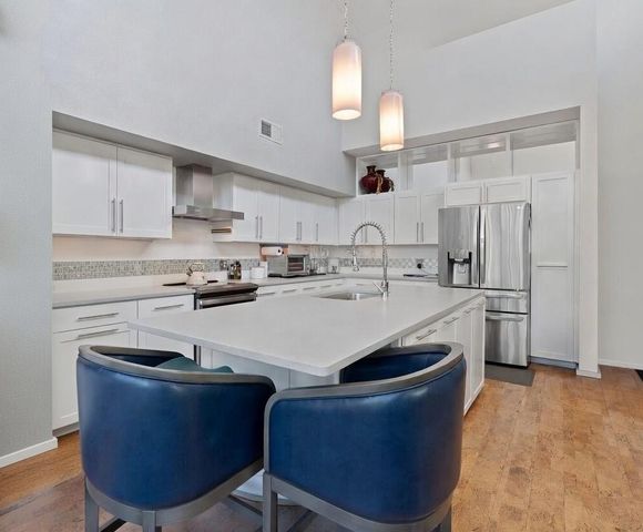 1600 Barton Springs RD 5406, Austin, TX 78704