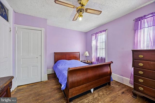 10 CHERRY ST, Willow Grove, PA 19090