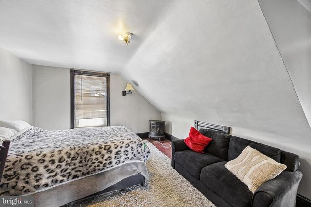 10 CHERRY ST, Willow Grove, PA 19090