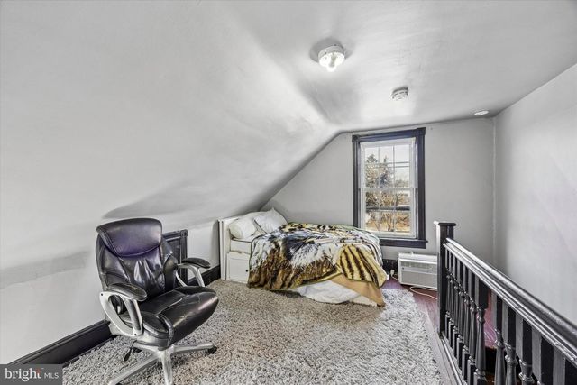 10 CHERRY ST, Willow Grove, PA 19090