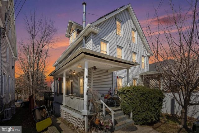 10 CHERRY ST, Willow Grove, PA 19090