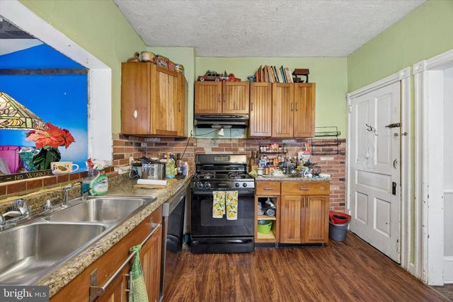 10 CHERRY ST, Willow Grove, PA 19090