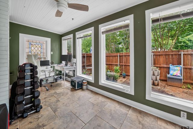 710 E Lamar, Palestine, TX 75801