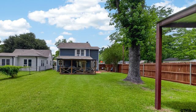 710 E Lamar, Palestine, TX 75801