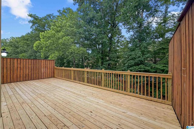31 THE OAKS CIRCLE, Hoover, AL 35244