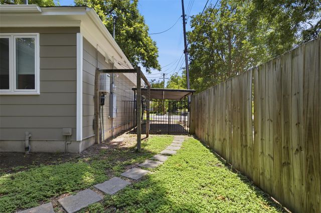 206 E 43rd ST, Austin, TX 78751