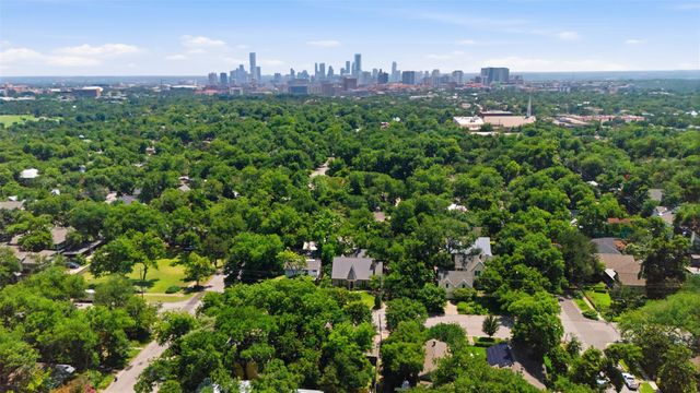206 E 43rd ST, Austin, TX 78751