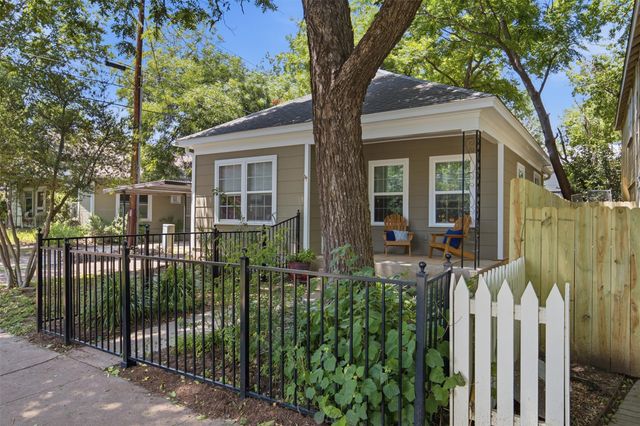 206 E 43rd ST, Austin, TX 78751