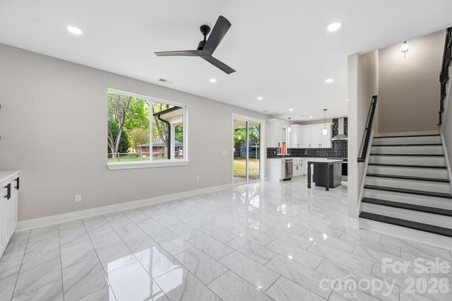 9215 Edinburg Avenue, Huntersville, NC 28078