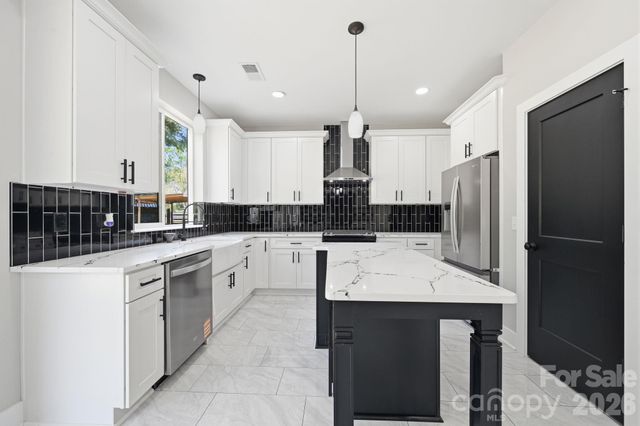 9215 Edinburg Avenue, Huntersville, NC 28078