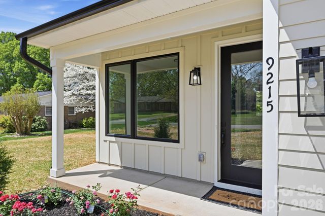 9215 Edinburg Avenue, Huntersville, NC 28078