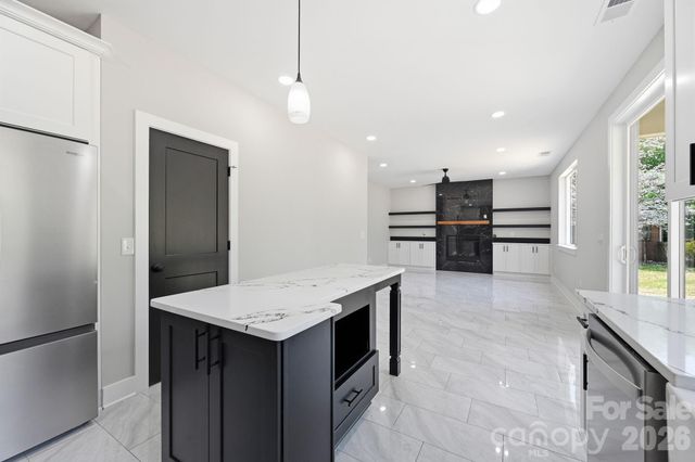 9215 Edinburg Avenue, Huntersville, NC 28078