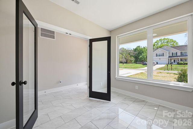 9215 Edinburg Avenue, Huntersville, NC 28078