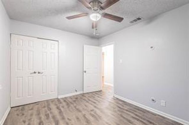 10409 Chesterfield Drive, Houston, TX 77051