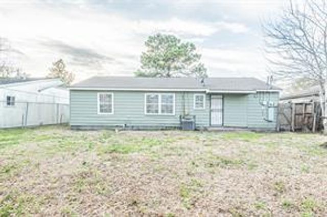 10409 Chesterfield Drive, Houston, TX 77051