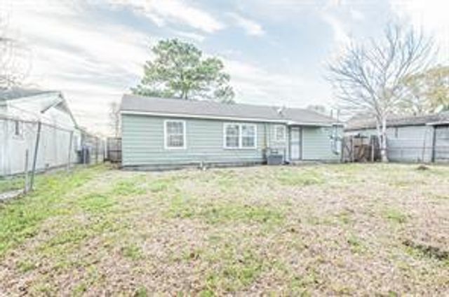 10409 Chesterfield Drive, Houston, TX 77051