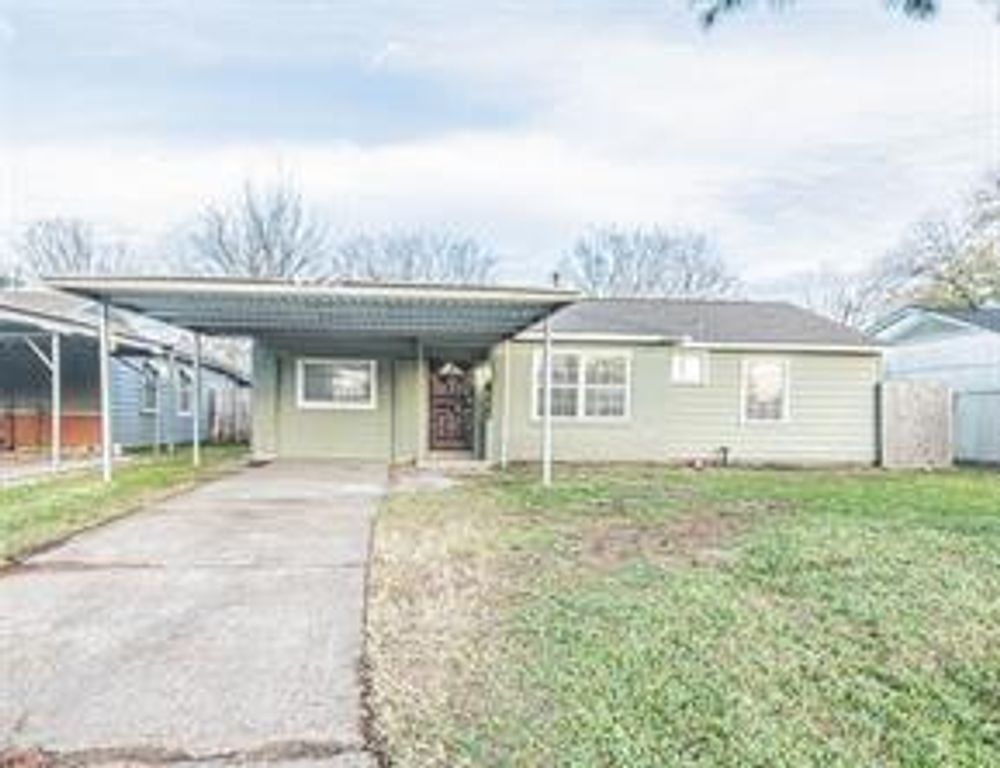 10409 Chesterfield Drive, Houston, TX 77051