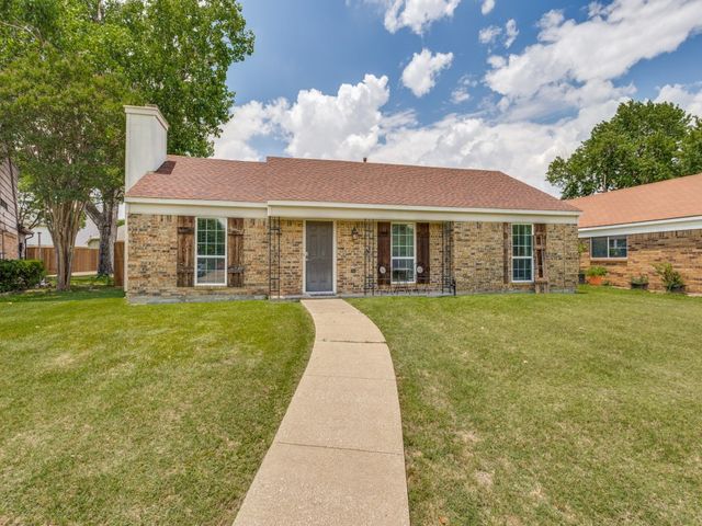 2705 Naples Drive, Garland, TX 75040