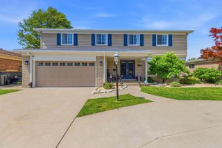 22461 LaVon Street, St Clair Shores, MI 48081