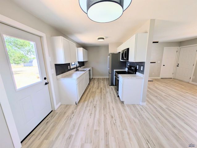 502 FALCON DR, Box Elder, SD 57719