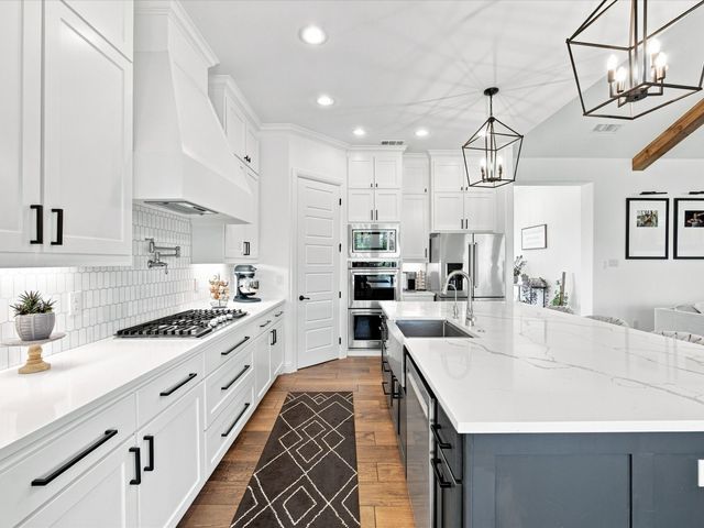 1095 Pioneer Crossing, Weatherford, TX 76088