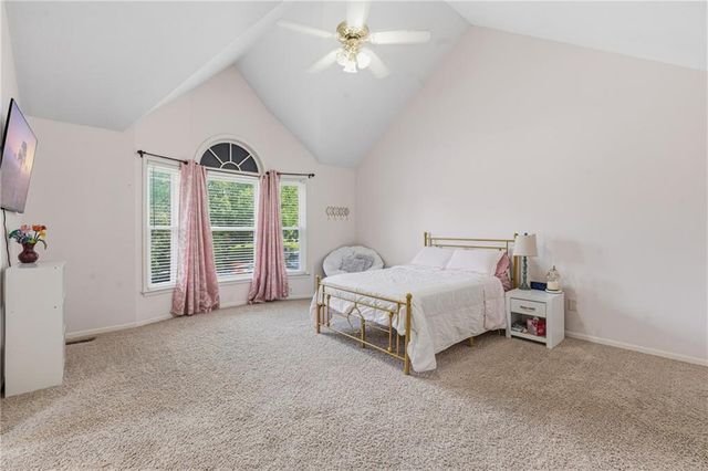 6321 NW 78 Street, Kansas City, MO 64151