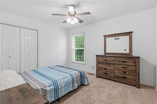 6321 NW 78 Street, Kansas City, MO 64151